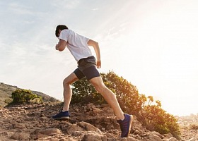 Bieganie po górach: Co musisz wiedzieć, aby zacząć